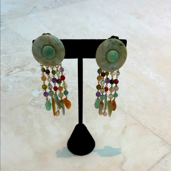 Vintage Jewelry - Flirty Vintage Nephrite Jade/Pearl/amethyst/garnet beads clip earrings